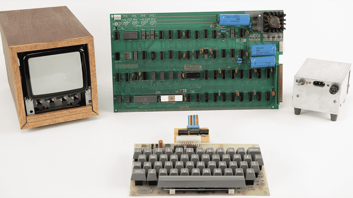 Cover Image for Original Apple-1 computer sells for $375k at auction