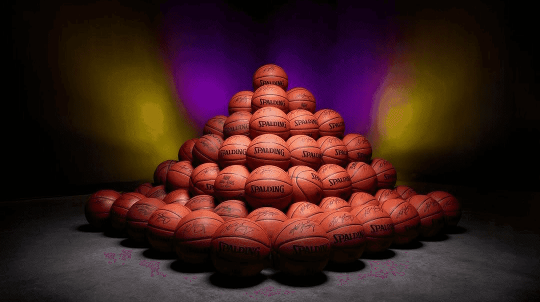 Cover Image for Lot of 100 Kobe Bryant-signed basketballs to sell in single auction