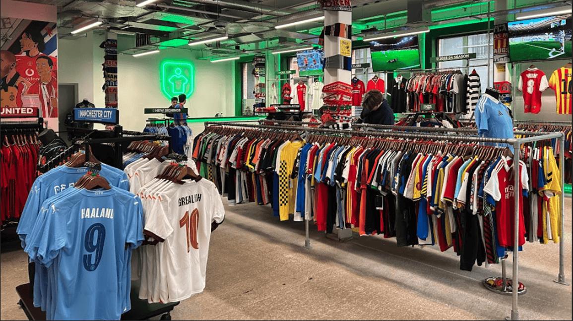 Cover Image for Soccer jersey retailer Classic Football Shirts draws $38m investment from Chernin