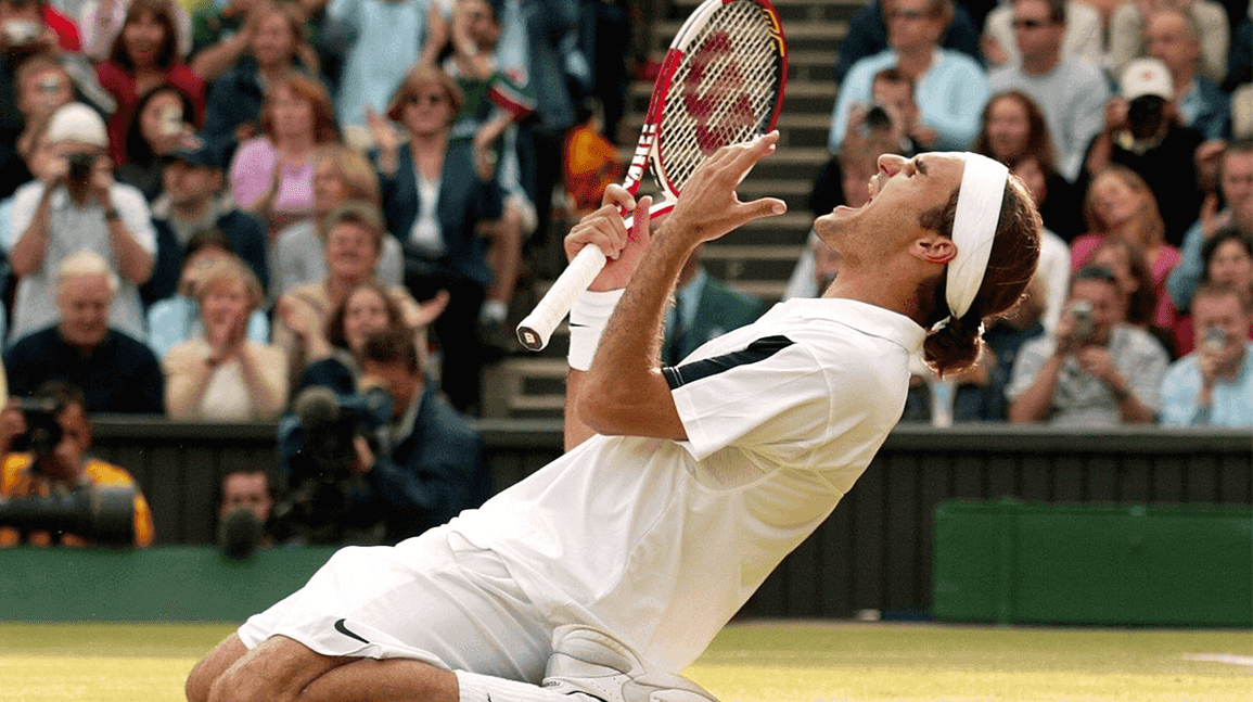 Cover Image for Roger Federer’s 2004 Wimbledon racket, signed to Anna Wintour, could fetch $100k