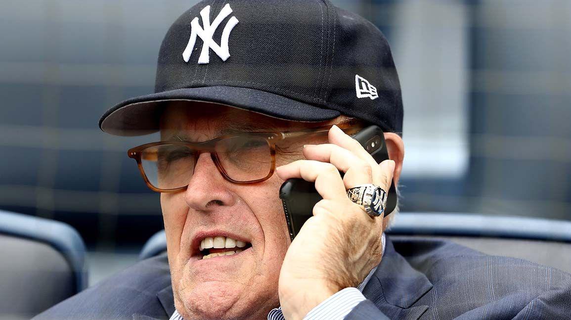 Rudy Giuliani's four Yankees World Series rings involved in dispute