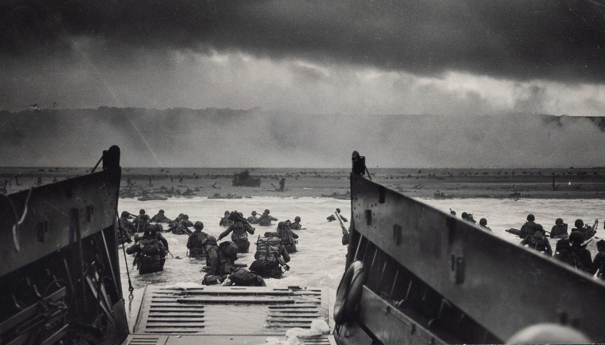 Cover Image for On D-Day anniversary, 'Into the Jaws of Death' remains among greatest wartime photos 
