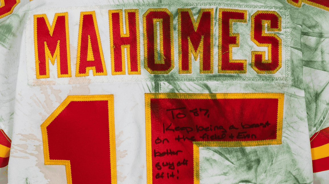 Cover Image for Game-used, grass-stained Patrick Mahomes jersey to sell at auction