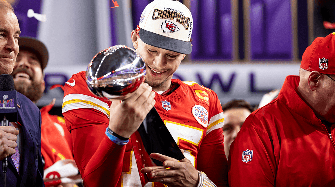 Cover Image for Kansas City strikes deal with Pat Riley to use "Three-Peat" if Chiefs win