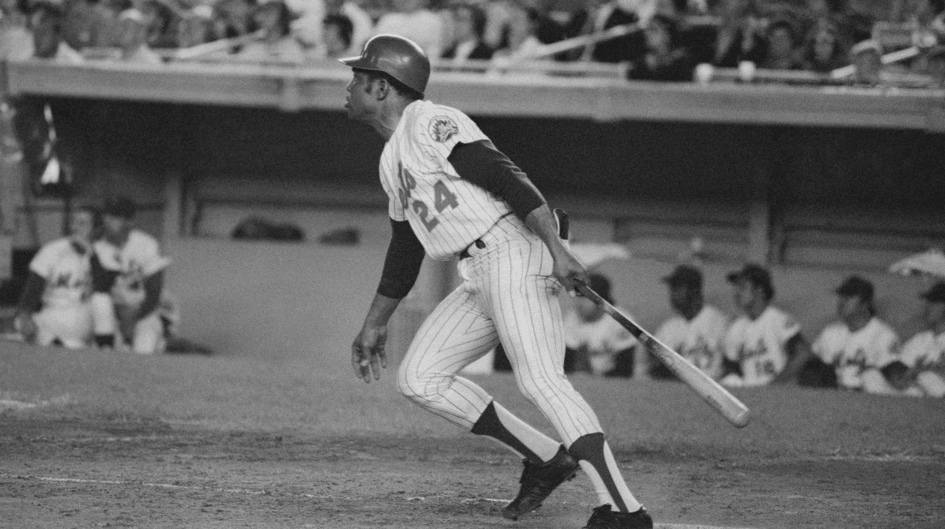 Willie Mays' final home run bat surfaces 51 years later