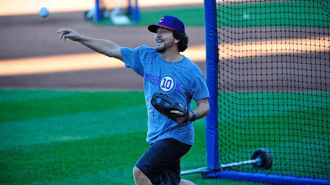 Cover Image for Mariners, Padres to play for Vedder Cup in nod to Pearl Jam singer