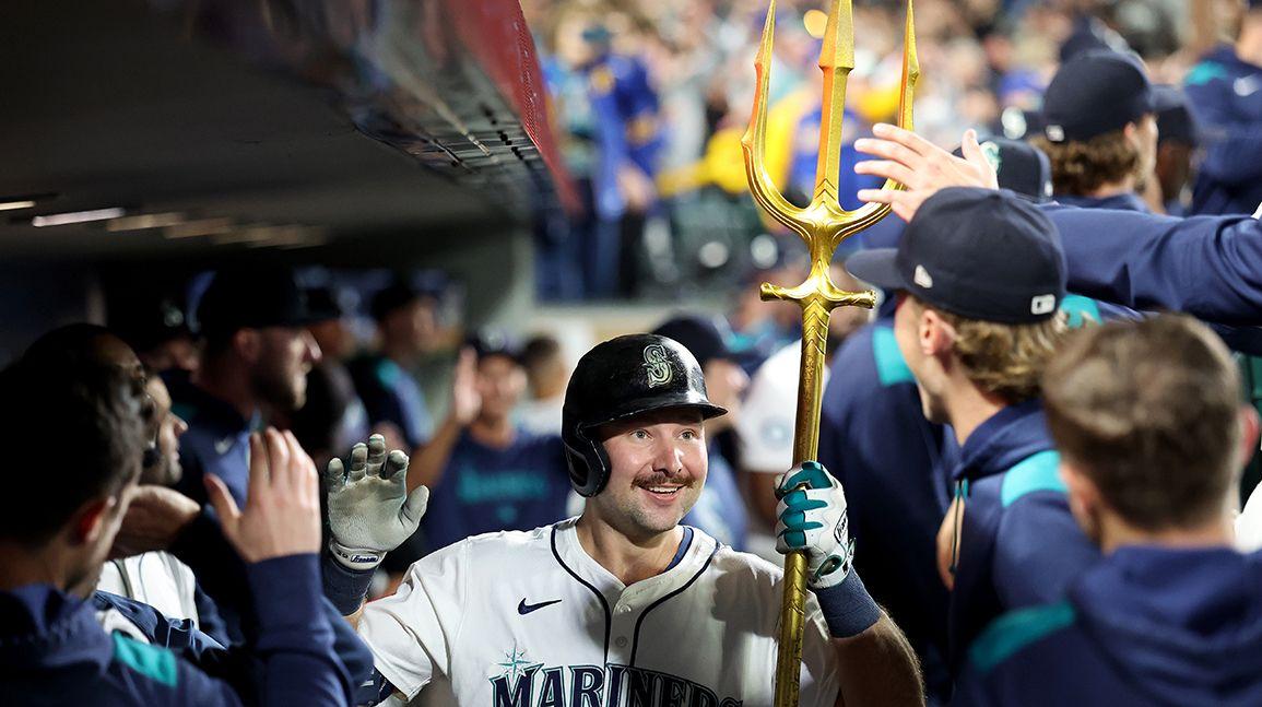 Cal Raleigh joins 60 HR Club: What is milestone baseball worth?