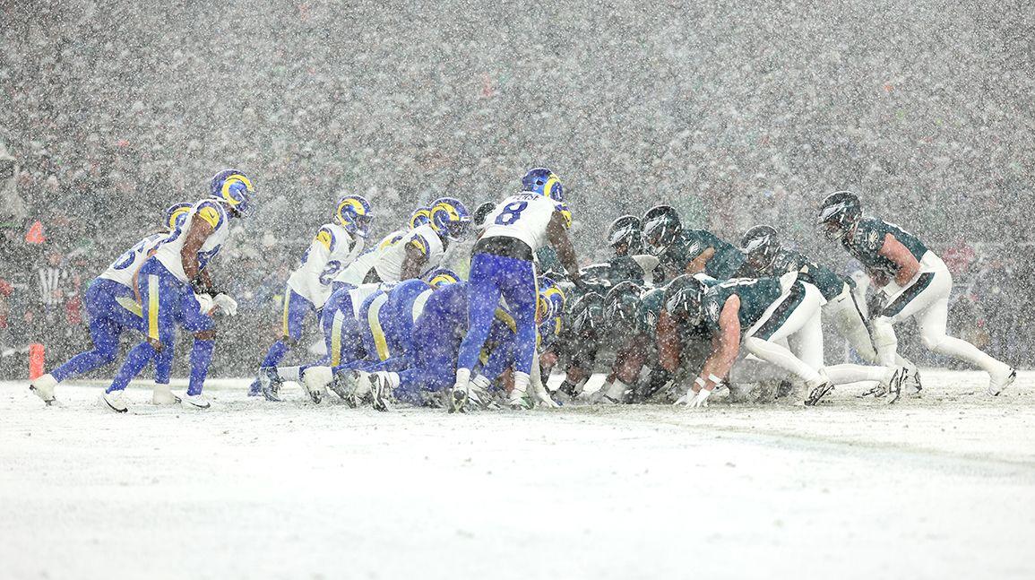 Cover Image for Eagles quickly sell out game-used snow from playoff win over Rams
