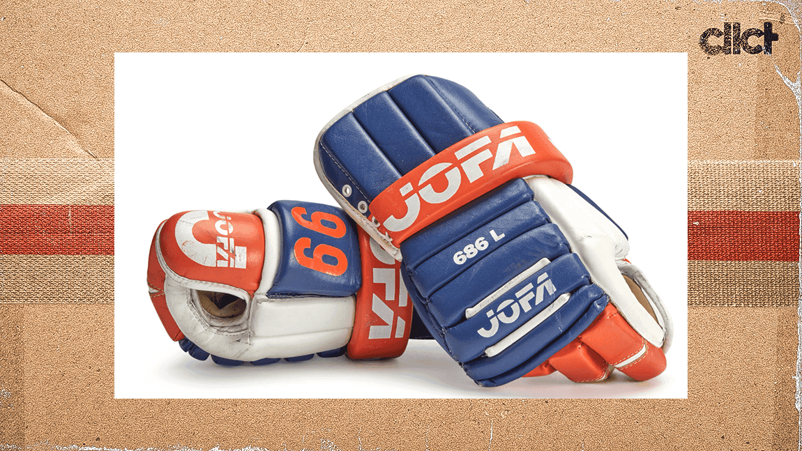 Wayne Gretzky's gloves from final Oilers game sell for record $482k