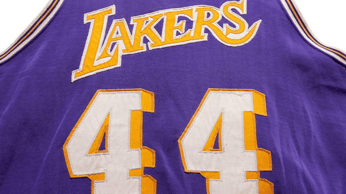 Jerry West jersey from 1969-70 season sells for record $868k